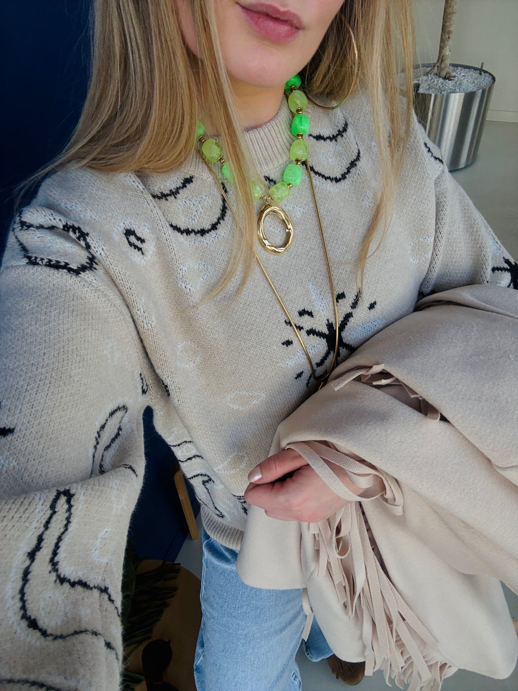 KETTING NEON GROEN MET GOUDEN HANGER