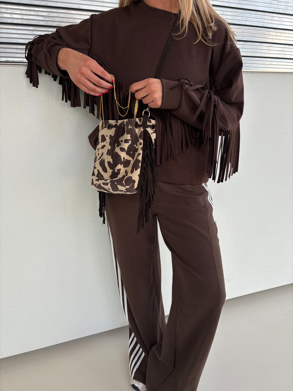 ELLEN FRANJE TRUI CHOCOLATE